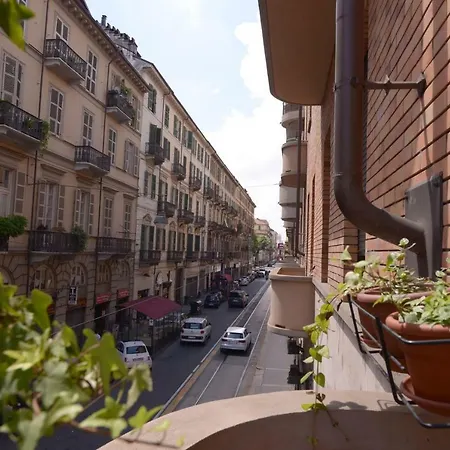 Casalescano - La Storia Al Centro Citta Apartment Turin